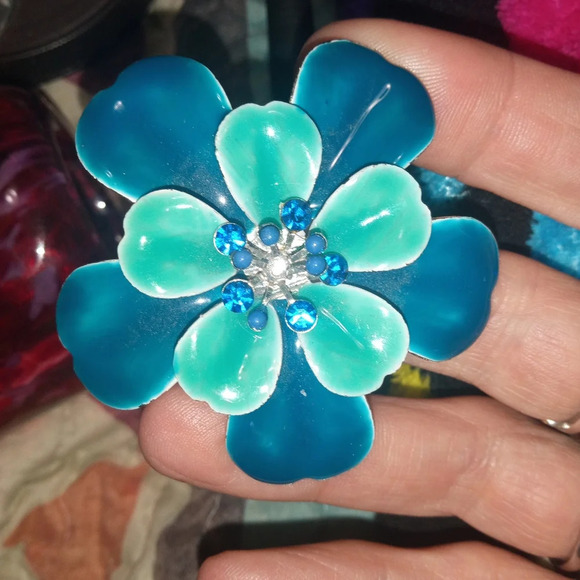 Vintage Blue Enamel and Rhinestone Adjustable Lotus Flower Ring - Picture 2 of 4